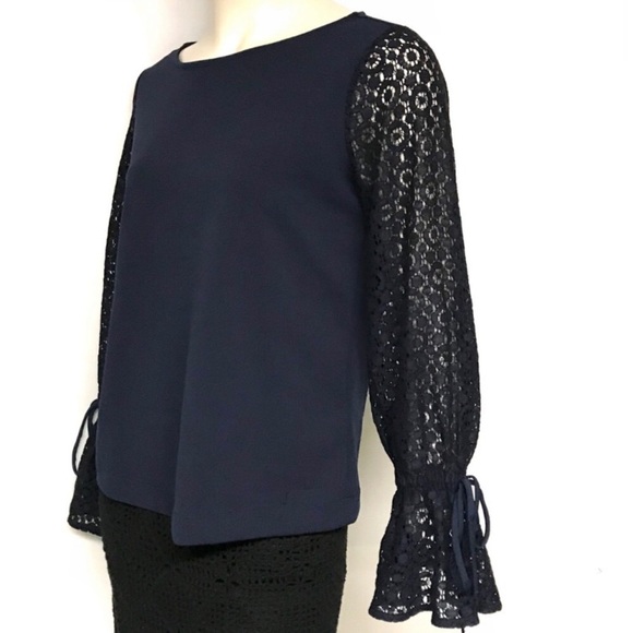 BANANA REPUBLIC Lace Drawstring Sleeve Top - Picture 5 of 9